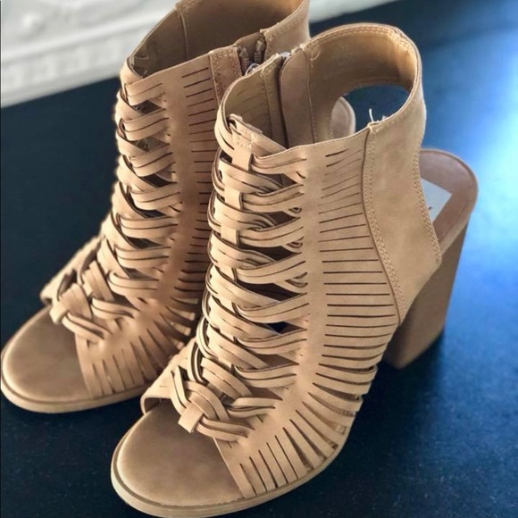 Dolce Vita Shoes - Dolce Vita Open toed heels